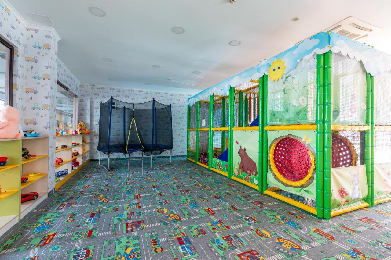 Спа Отель Персенк Девин Экстерьер фото The Children's Playroom